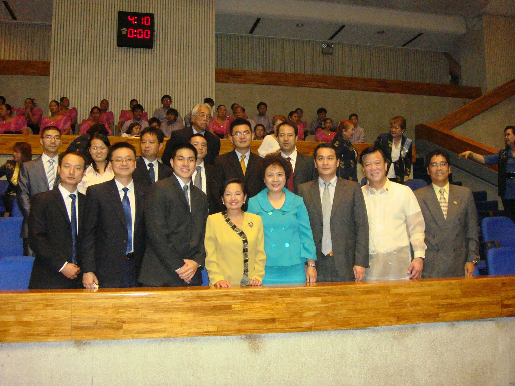  <div><strong><span style="font-size:15px;">Cooperação com Governos</span></strong></div> 